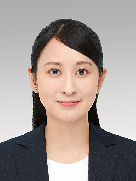 グレー背景の転職証明写真BALANCEデータのサンプル